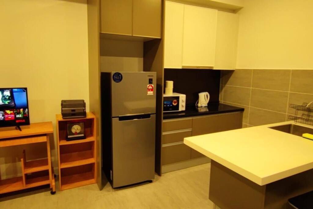 Apartment Bs1513a- Klia- Self Check-in - Wi-fi- Netflix- Parking - Bell Suites- Sepang, 5072